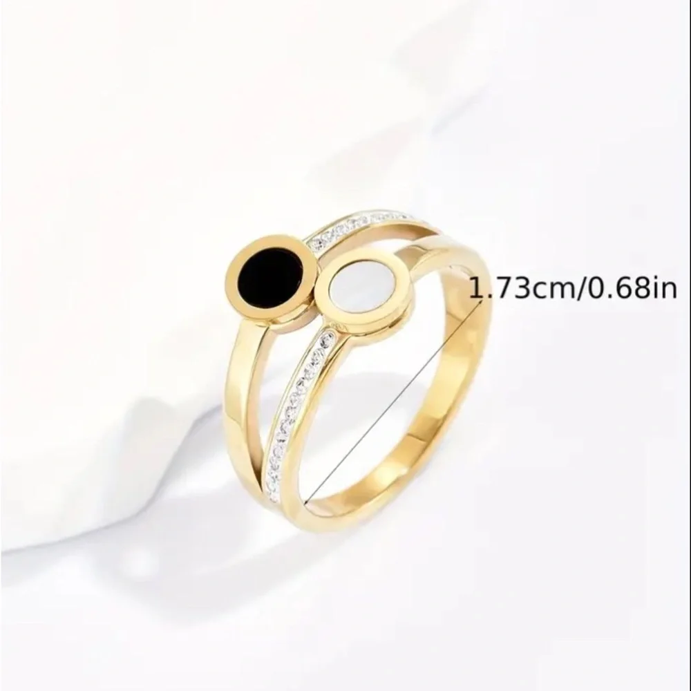 💍Dainty Double White and Black Shell Stainless Steel Ring